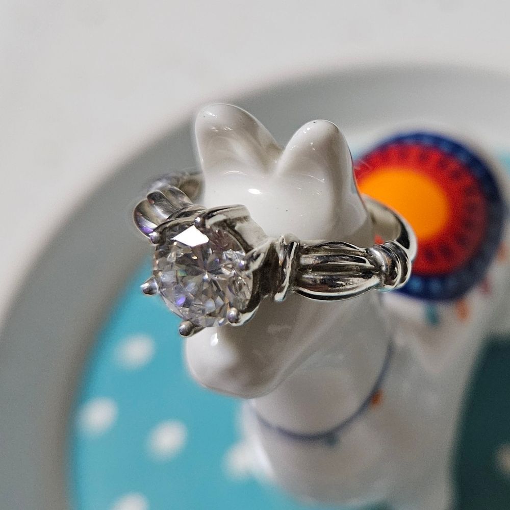 Sterling Silver Solitaire Engagement Ring with Clear Gemstone